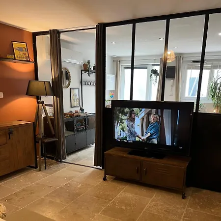 Le Pont Des Barris - Calme, Renove Avec Fibre Et Cour Interieure Appartement